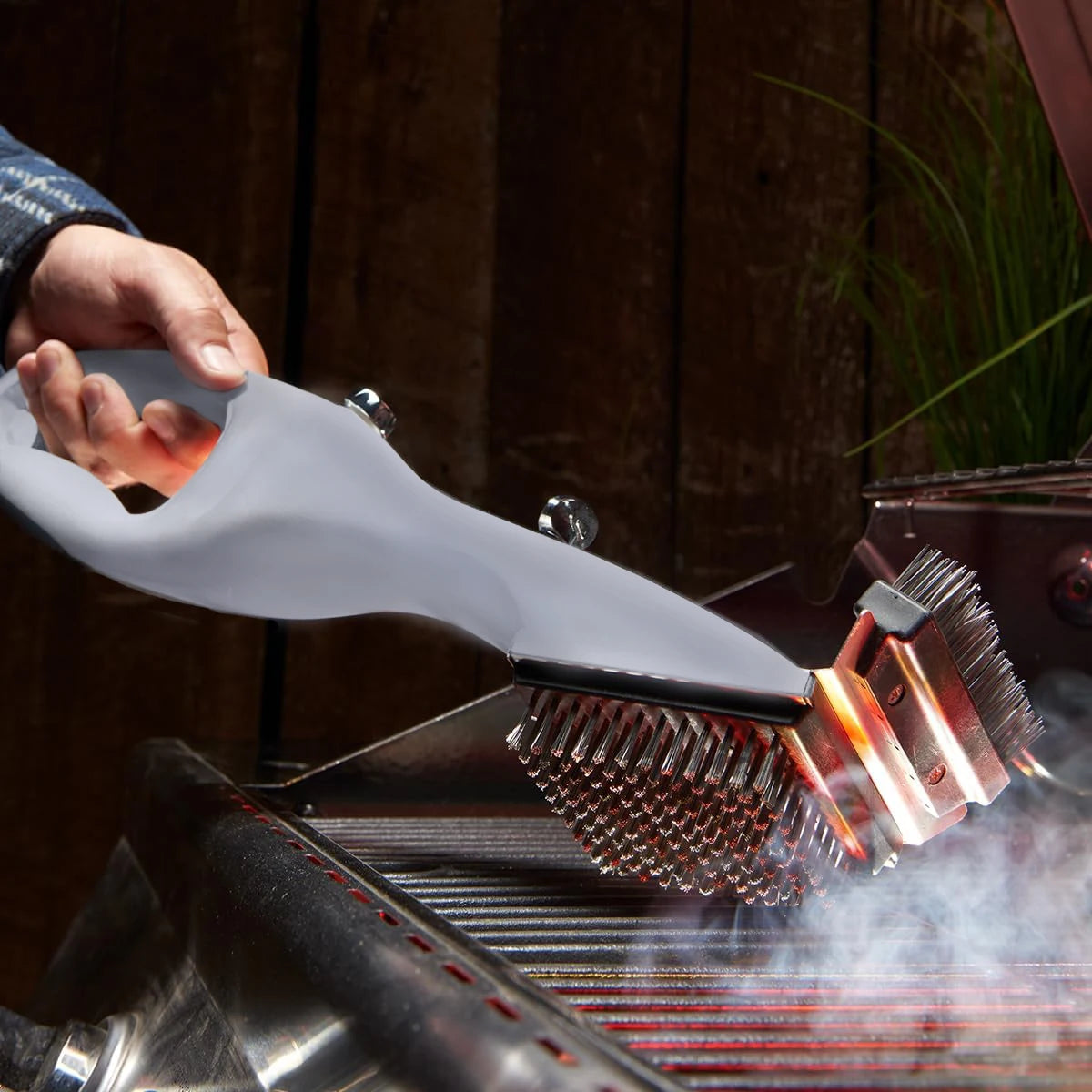 Barbecue Grill Steam Cleaning Brushes BBQ Water Spray Cleaner Brush Grill Accessories Cooking Kitchen Tool Outdoor Grill Brush